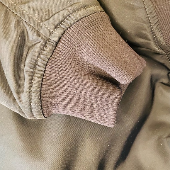 BNWT TALULA bomber jacket, new without tag, never worn - Picture 6 of 6